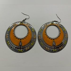 2 Pairs of Earrings